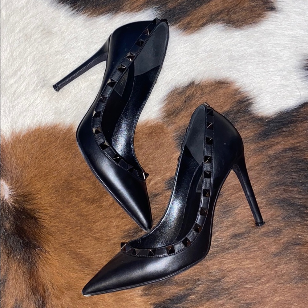 Valentino noir pumps